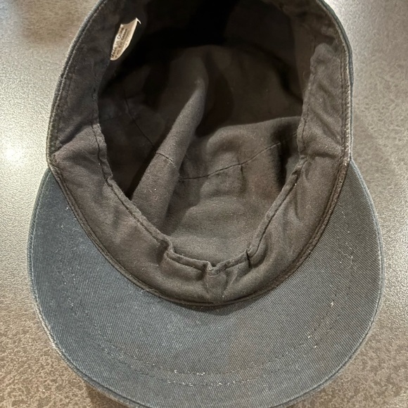 Black Peace Sign Cap - Picture 2 of 3